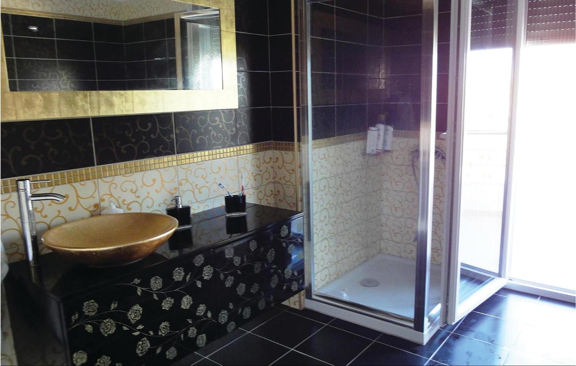 Lovely Home In Preveza With Outdoor Swimming Pool Κανάλι Εξωτερικό φωτογραφία